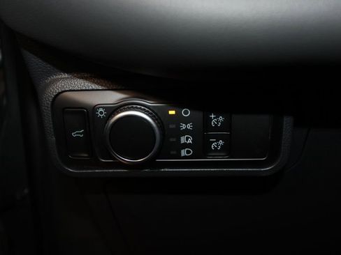 Used 2025 Ford Explorer Active image 9