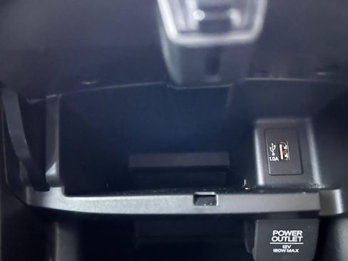 Used 2016 Honda Accord Sport image 19