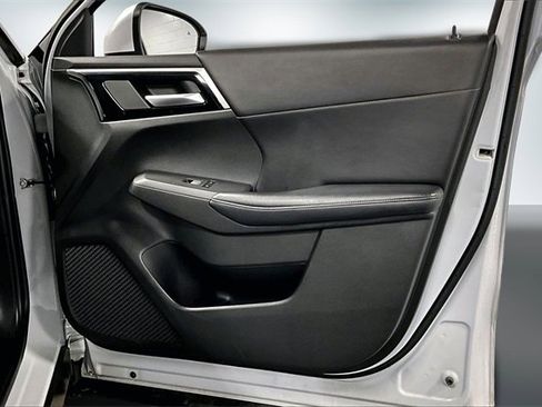 Used 2022 Mitsubishi Outlander SE image 25