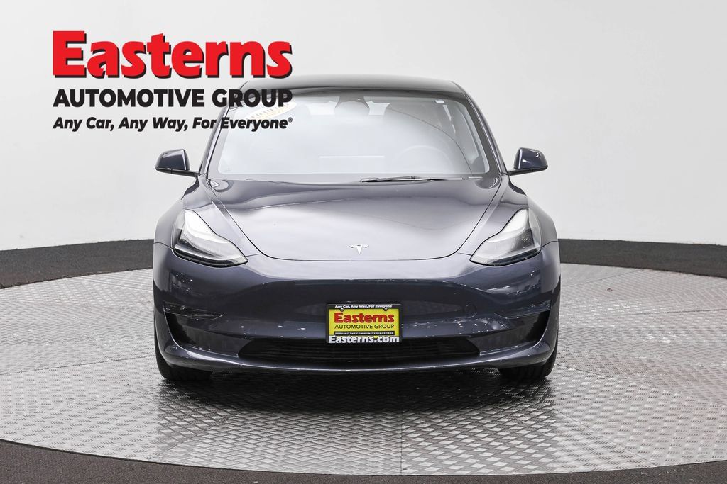 Used 2023 Tesla Model 3 Standard Range RWD image 4
