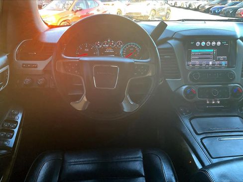 Used 2017 GMC Yukon XL Denali w/ Open Road Package image 5