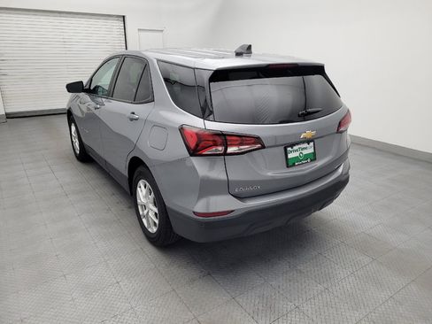 Used 2023 Chevrolet Equinox LS w/ LS Convenience Package FWD image 5