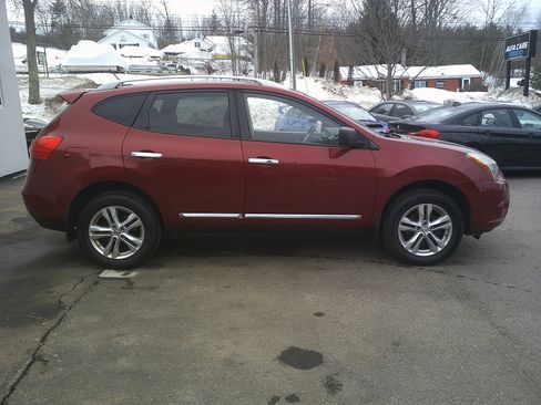 Used 2015 Nissan Rogue S w/ Convenience Package image 4