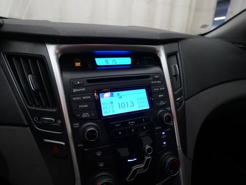 Used 2012 Hyundai Sonata GLS w/ Popular Equipment Pkg FWD image 6