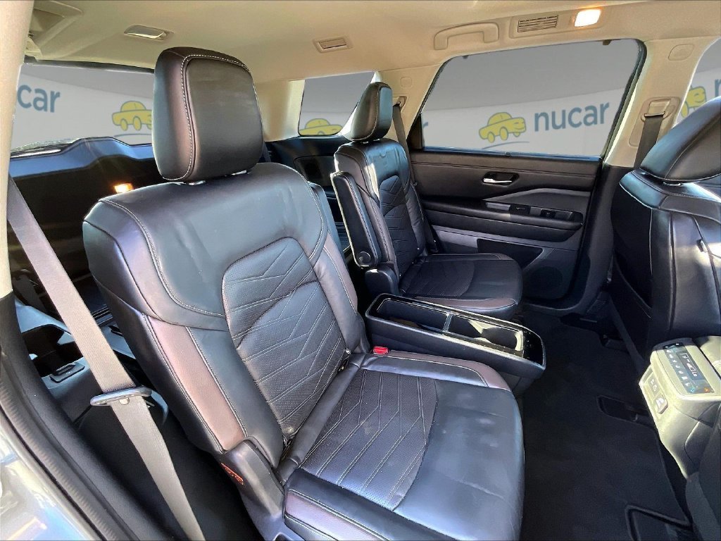 Used 2022 Nissan Pathfinder Platinum w/ Cargo Package AWD/4WD image 15