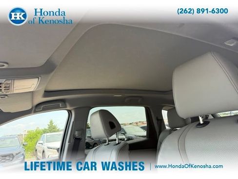 Used 2022 Acura MDX SH-AWD w/ Technology Package image 5