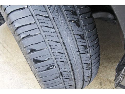 Certified 2023 Subaru Ascent Limited AWD/4WD image 28
