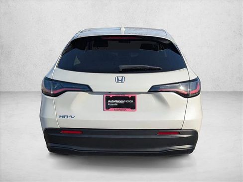 New 2026 Honda HR-V LX image 7