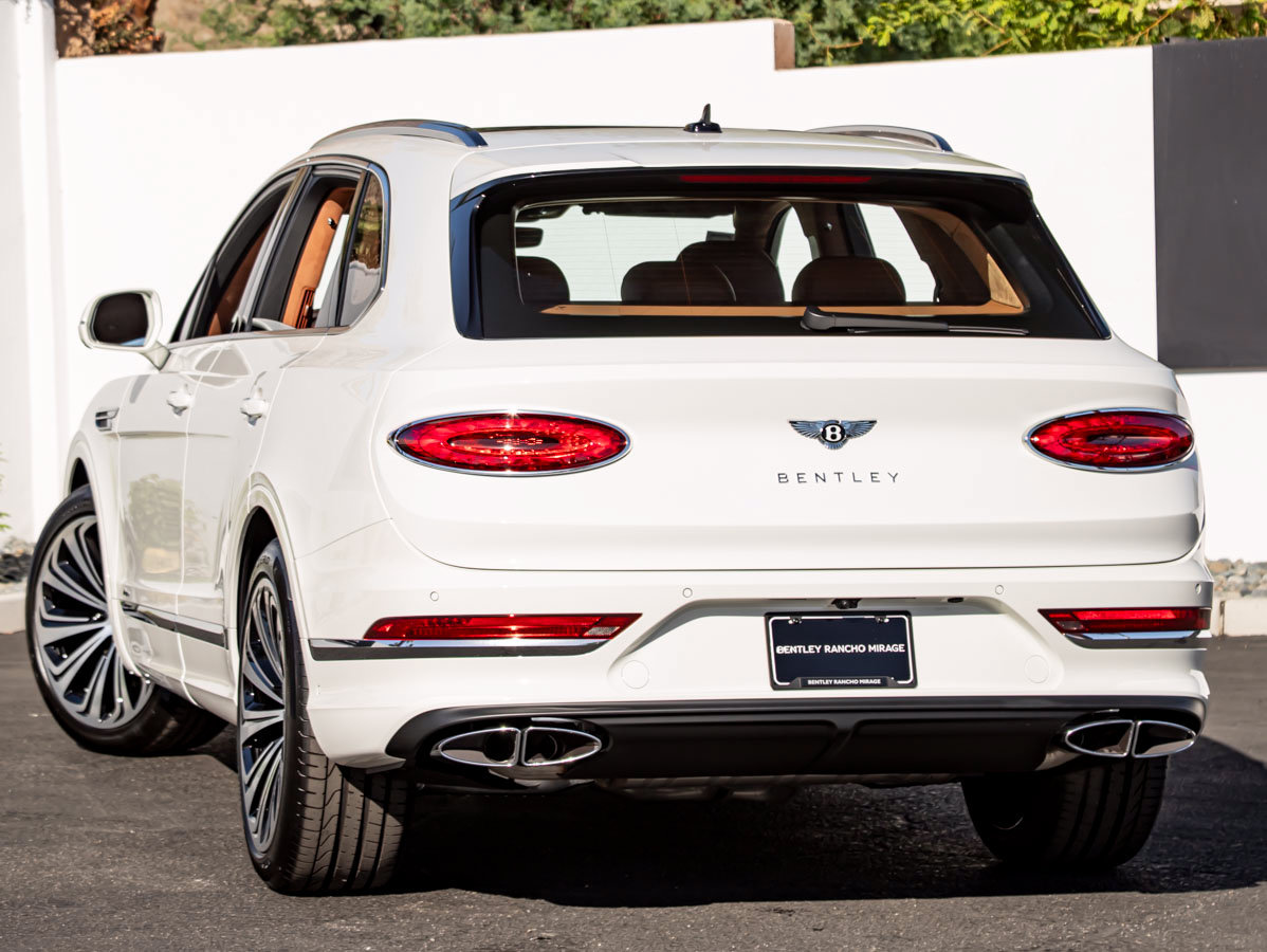 Used 2027 Bentley Bentayga AWD/4WD image 3