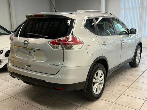 Used 2016 Nissan Rogue SV w/ SV Premium Package AWD/4WD image 9