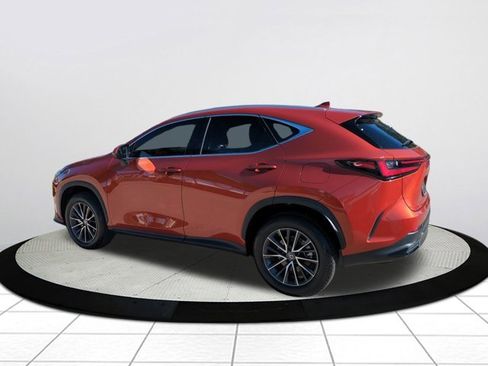 Used 2024 Lexus NX 250 FWD image 6