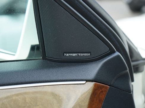 Used 2011 Mercedes-Benz E 350 4MATIC Sedan image 10