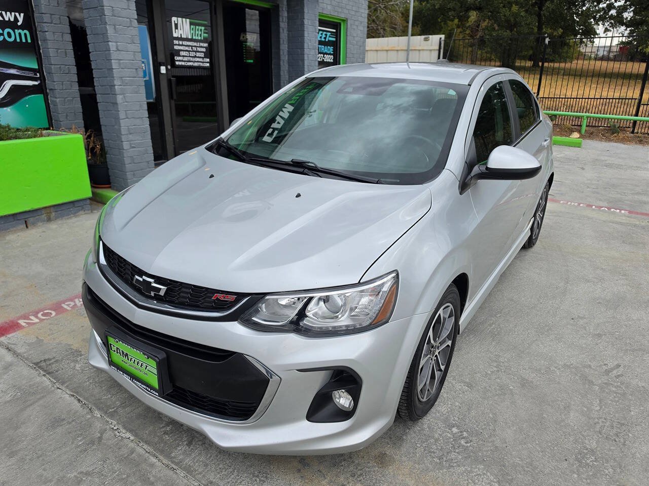 Used 2019 Chevrolet Sonic LT w/ Convenience Package FWD image 3