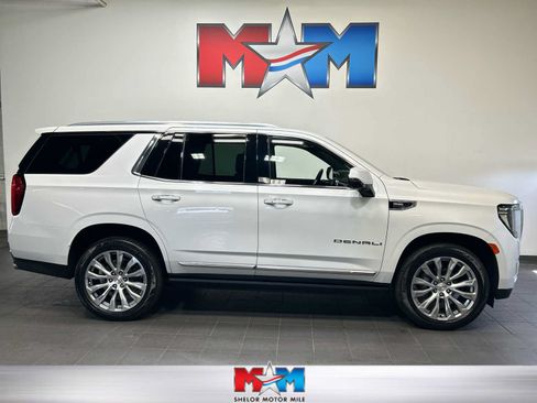 Used 2022 GMC Yukon Denali AWD/4WD image 1