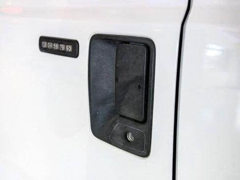 Used 2015 Ford F250 XLT w/ XLT Interior Package image 34