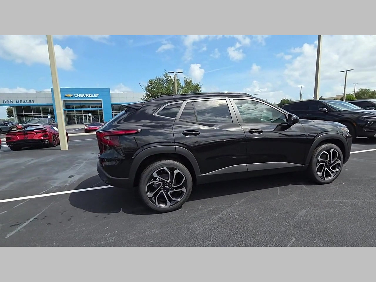New 2026 Chevrolet Trax RS w/ Driver Confidence Package FWD image 17