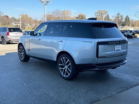 Certified 2024 Land Rover Range Rover Long Wheelbase SE image 8