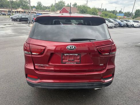 Used 2020 Kia Sorento LX FWD image 9