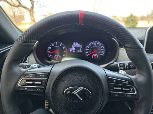 Used 2019 Kia Stinger GT image 12