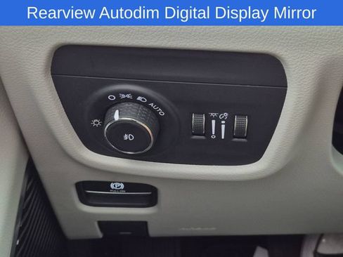 Used 2021 Jeep Grand Cherokee L Overland w/ Luxury Tech Group IV AWD/4WD image 18