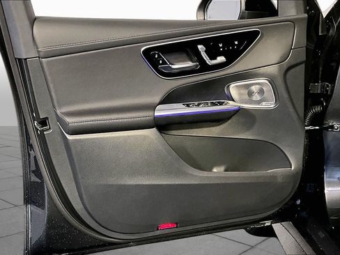 New 2026 Mercedes-Benz GLC 300 4MATIC image 11