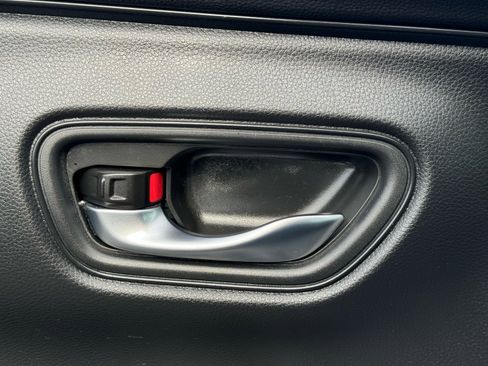 Used 2023 Honda HR-V LX image 21