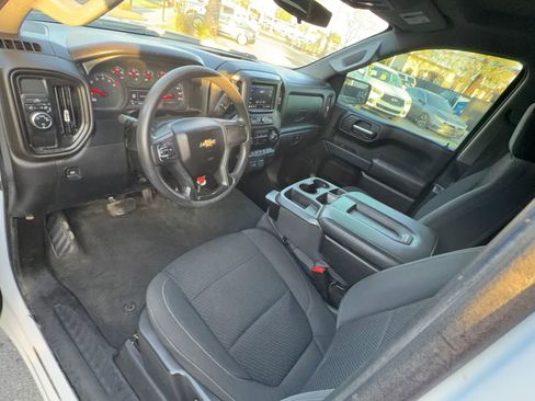 Used 2022 Chevrolet Silverado 1500 Custom image 12