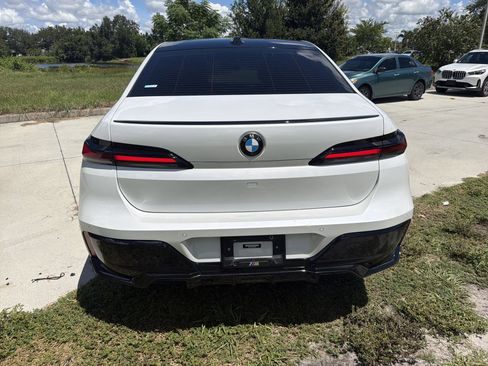 Certified 2023 BMW 740i RWD image 5