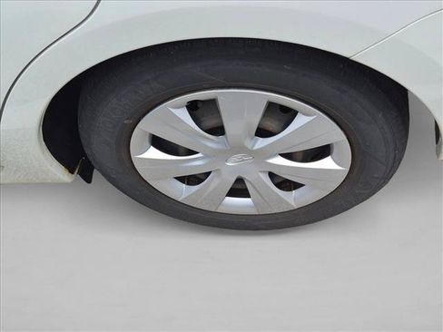 Used 2016 Subaru Impreza 2.0i AWD/4WD image 9