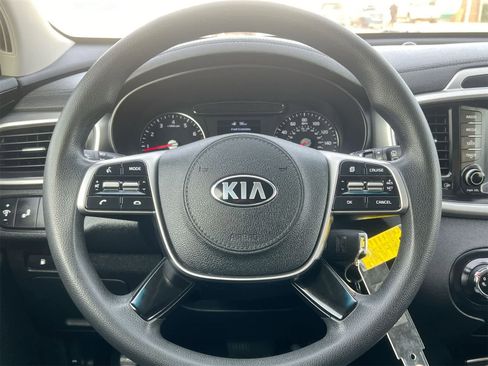 Used 2020 Kia Sorento LX image 23