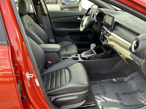 Used 2024 Kia Forte GT-Line w/ GT-Line Premium Package image 20
