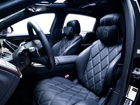 Used 2023 Mercedes-Benz Maybach S 680 4MATIC image 21