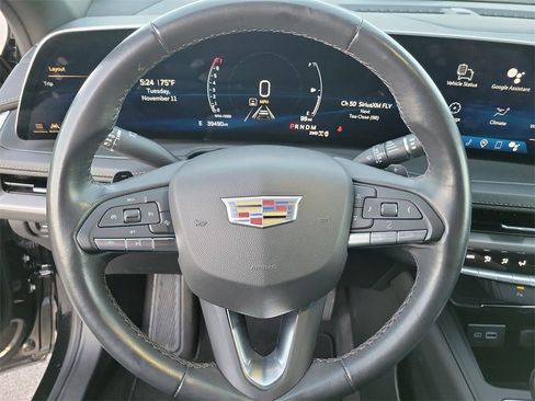 Used 2024 Cadillac XT4 Premium Luxury image 21