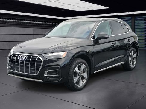 Certified 2024 Audi Q5 2.0T Premium Plus AWD/4WD image 1