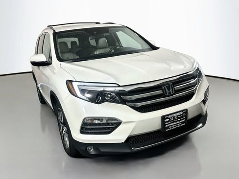 Used 2018 Honda Pilot Elite image 1