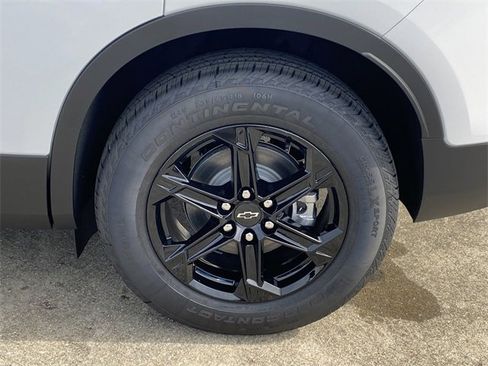 New 2025 Chevrolet Blazer LT w/ Midnight/Sport Edition image 22