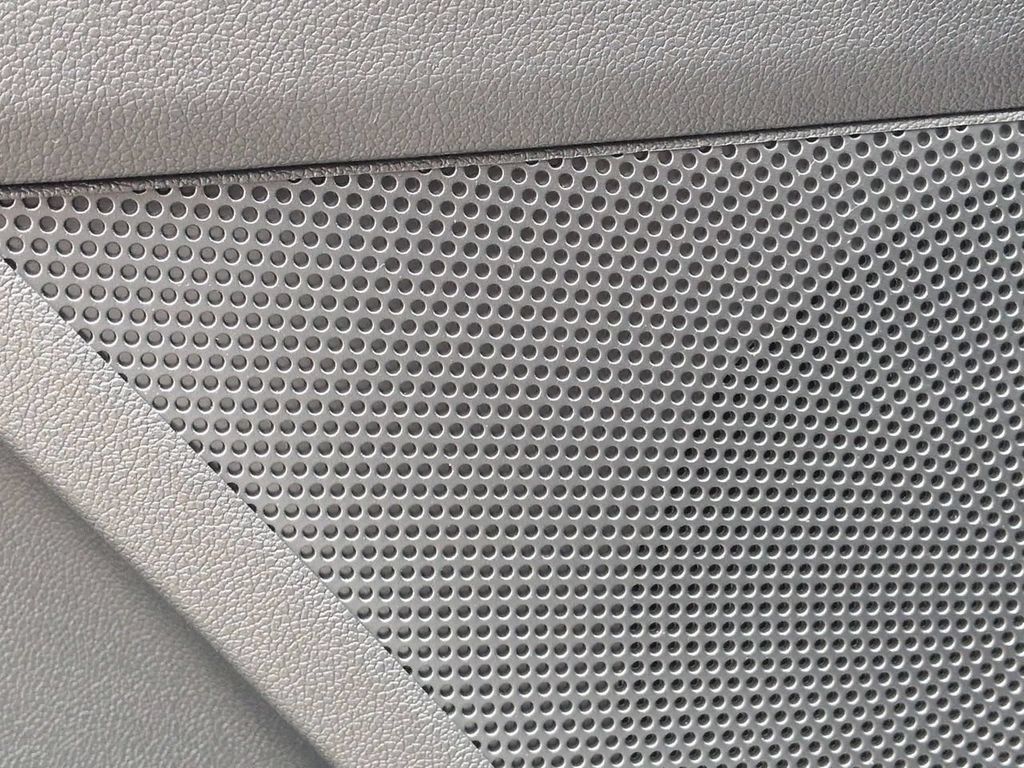 New 2026 Kia Sorento LX FWD image 25
