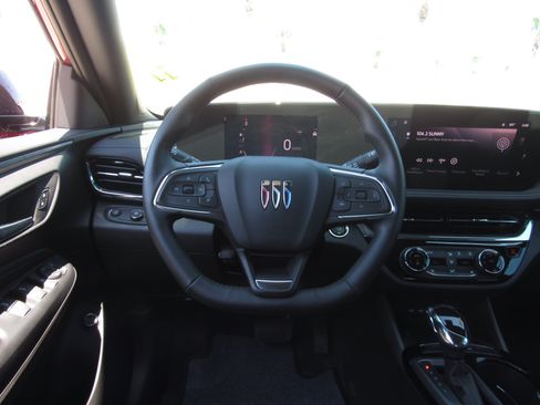 Used 2025 Buick Envista Sport Touring w/ Convenience I Package FWD image 24