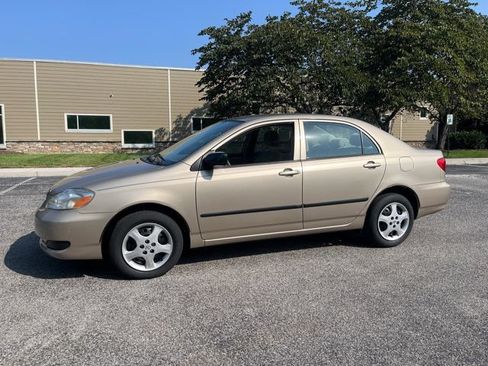 Used 2008 Toyota Corolla CE FWD image 3