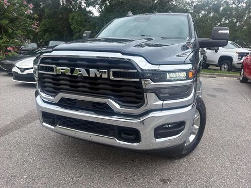 Used 2026 RAM 2500 Big Horn AWD/4WD image 3
