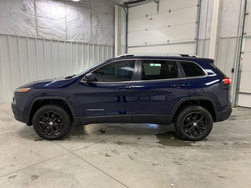 Used 2014 Jeep Cherokee Latitude w/ Cold Weather Group image 3