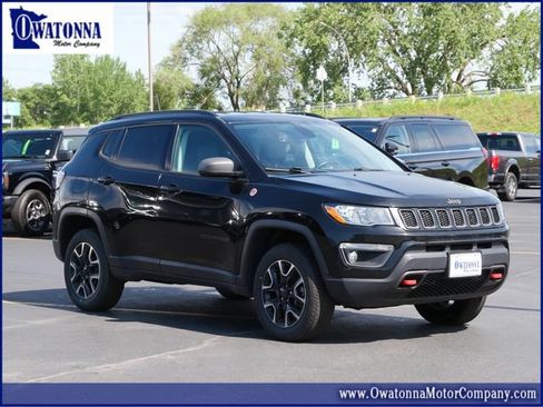 Used 2019 Jeep Compass Trailhawk w/ Popular Equipment Group AWD/4WD image 1