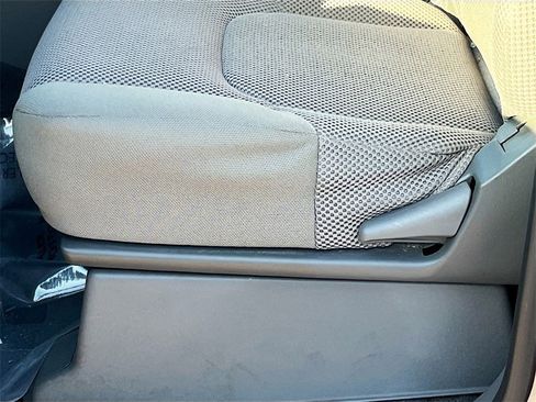 Used 2020 Nissan Frontier SV w/ Midnight Edition Floor Mats image 19