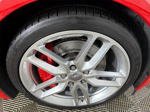 Used 2016 Chevrolet Corvette Stingray Z51 w/ 3LT Preferred Equipment Group image 13