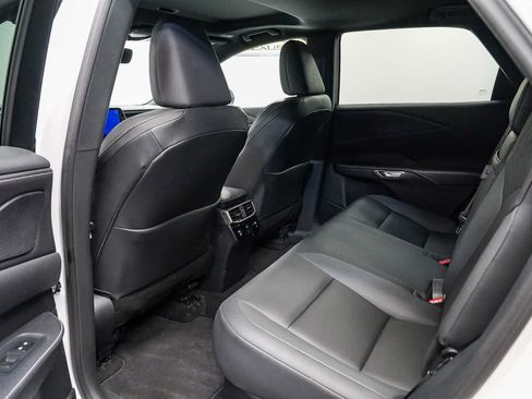 Used 2024 Lexus RX 350 Premium w/ Convenience Package FWD image 19