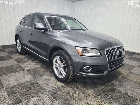 Used 2017 Audi Q5 2.0T Premium Plus w/ Technology Package AWD/4WD image 4