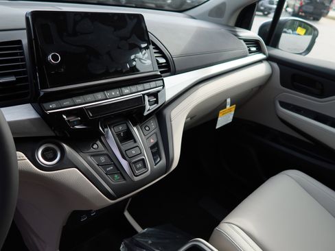 New 2026 Honda Odyssey EX-L image 8