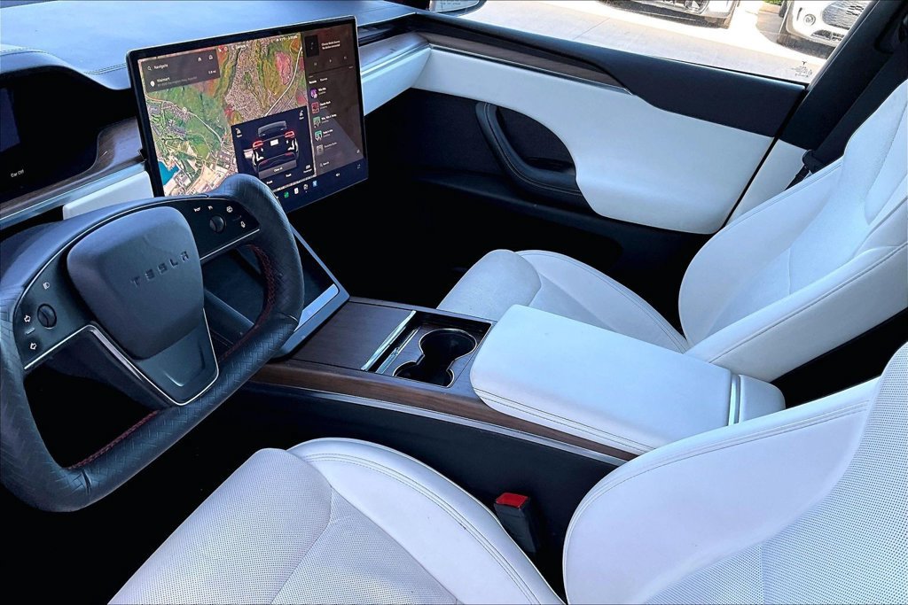 Used 2023 Tesla Model X AWD/4WD image 15