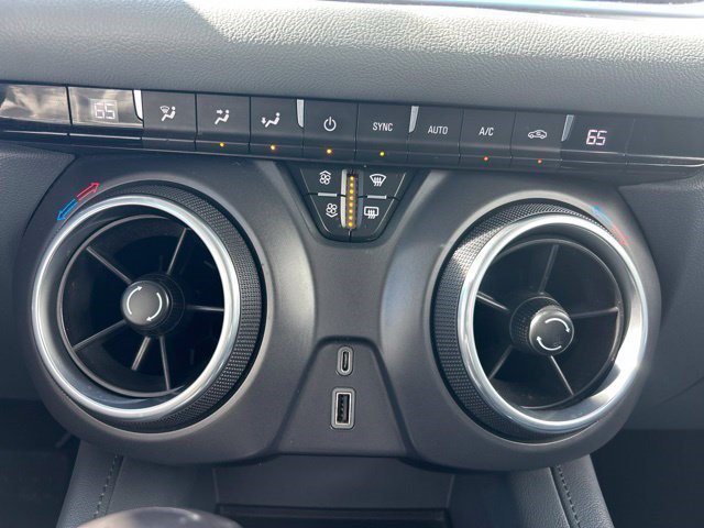 Used 2020 Chevrolet Blazer LT FWD image 27