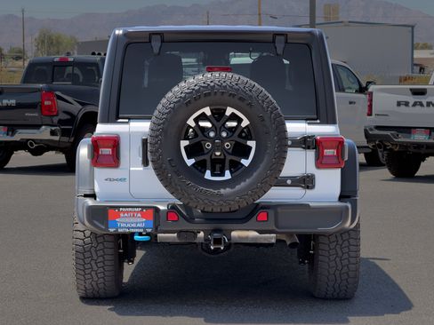 Used 2024 Jeep Wrangler Unlimited Rubicon 4xe w/ Technology Group AWD/4WD image 4